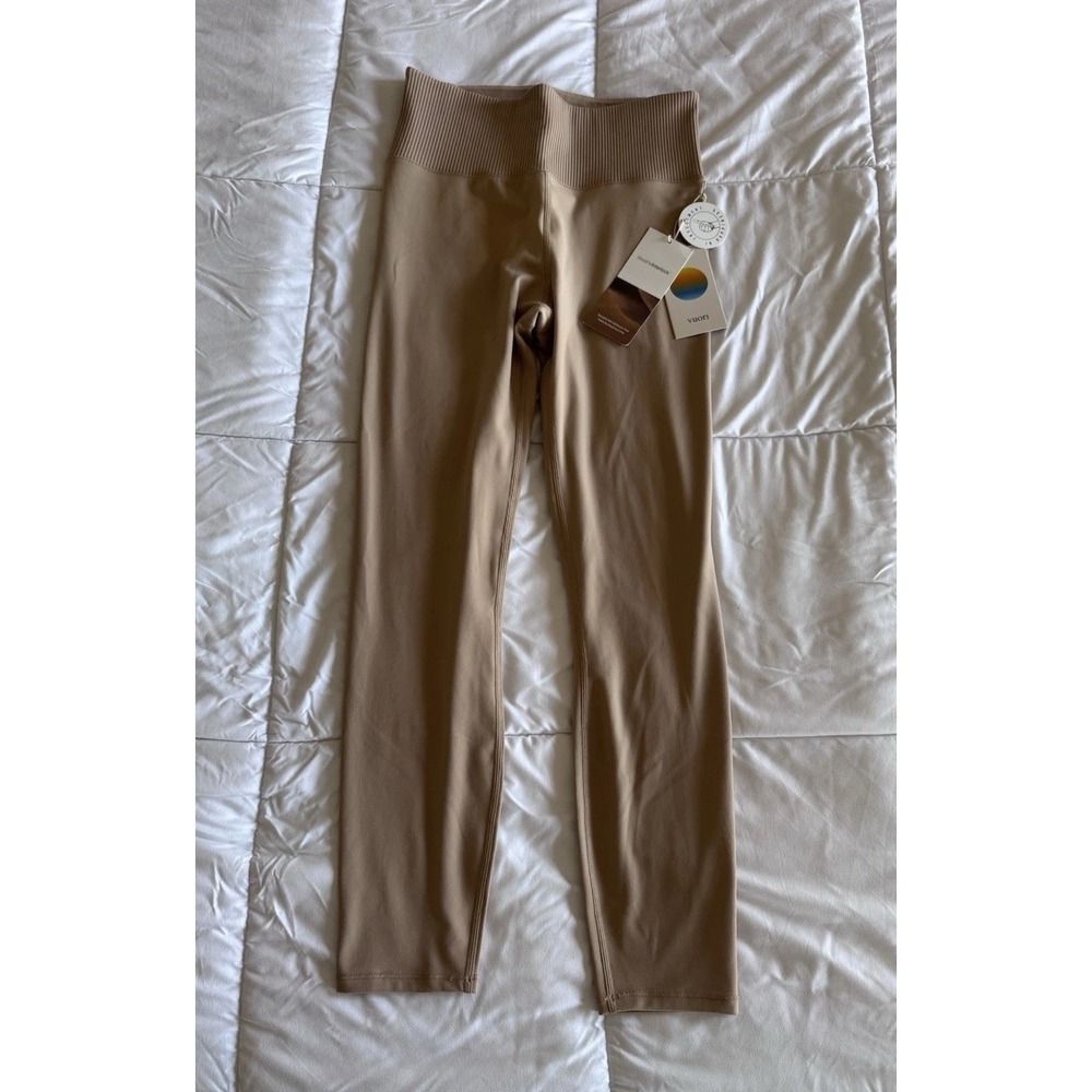 New Vuori Lux Rib Studio Legging Size Medium Coconut Tan 25" Stretchy NWT